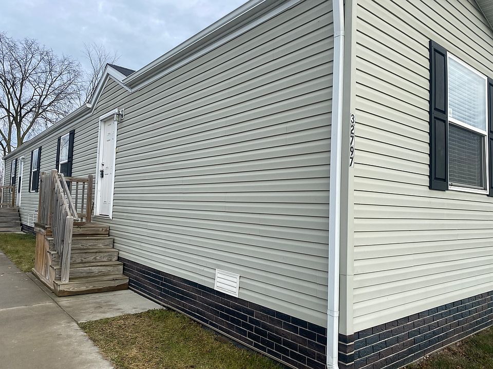 1st image of 32797 Susan Ln N