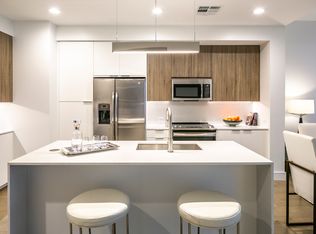 2850 Fannin St #2004, Houston, TX 77002