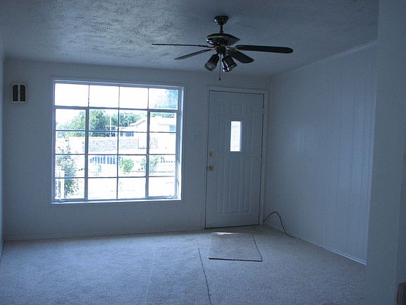 3rd image of 1313 Stull Dr