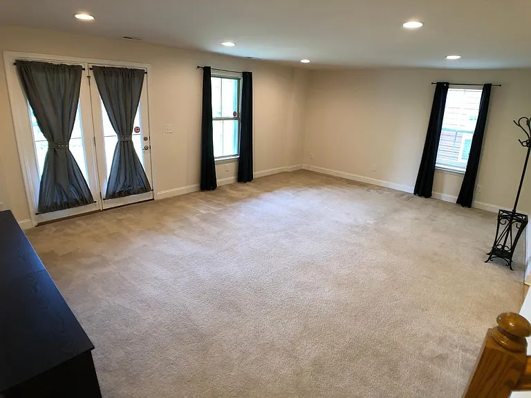 2122 Whitesmith Dr — Photo 20