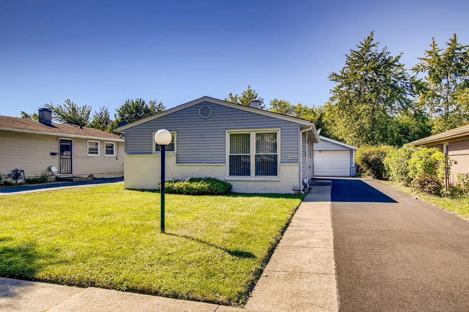 16344 Justine St photo 1
