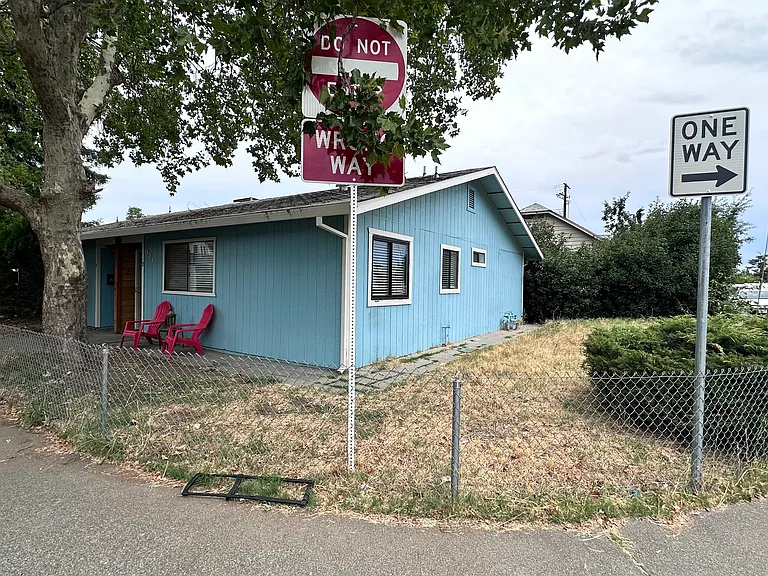 523 B St #B — Photo 8