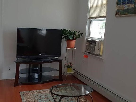 4th image of 1535 124th St