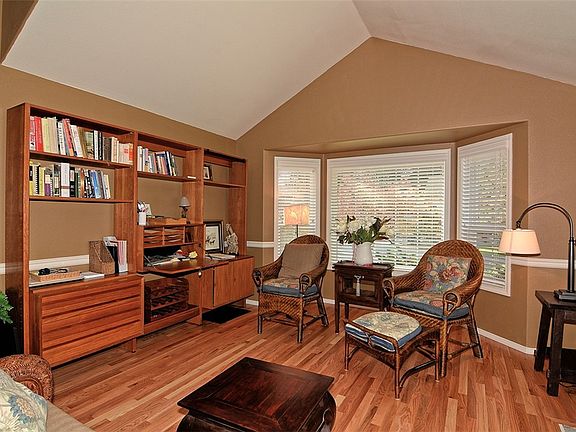 4th image of 18221 Woodbine Dr