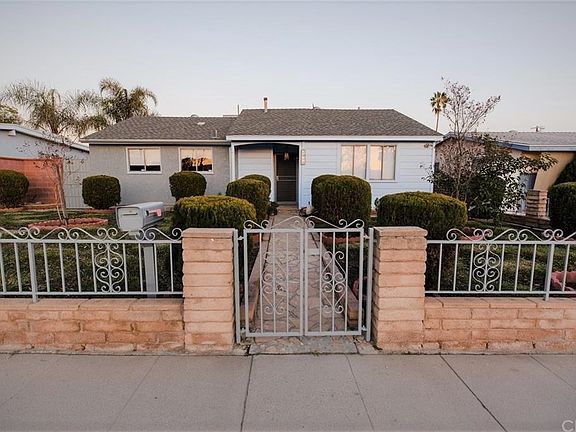 3rd image of 7906 Tujunga Ave