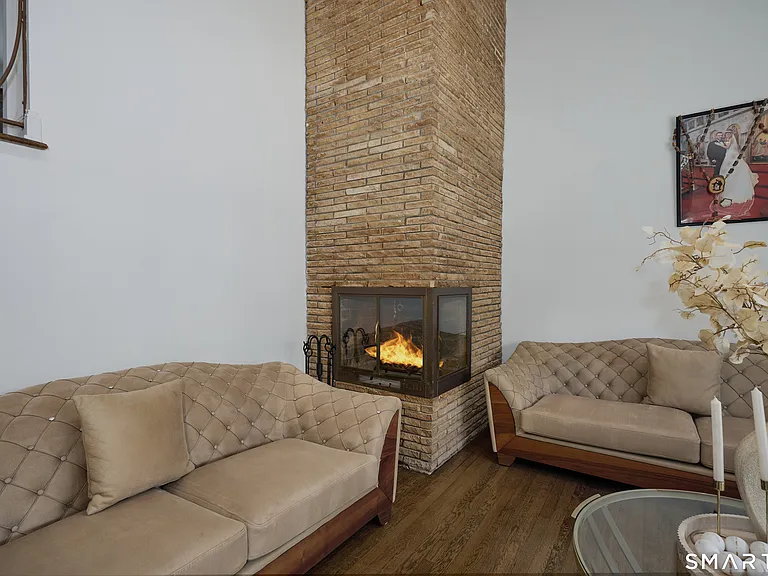 1374 Huntington Tpke — Photo 10