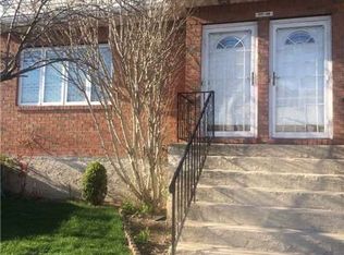 17749 Meadow Rd, Jamaica, NY 11434