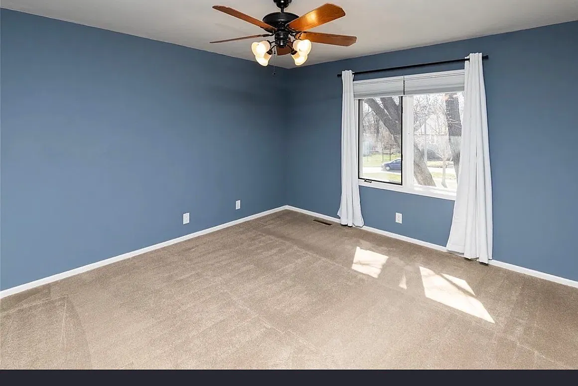 4 bed, 1412 sqft, $2,600 — Photo 4
