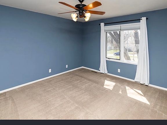 4th image of 5017 Twana Dr