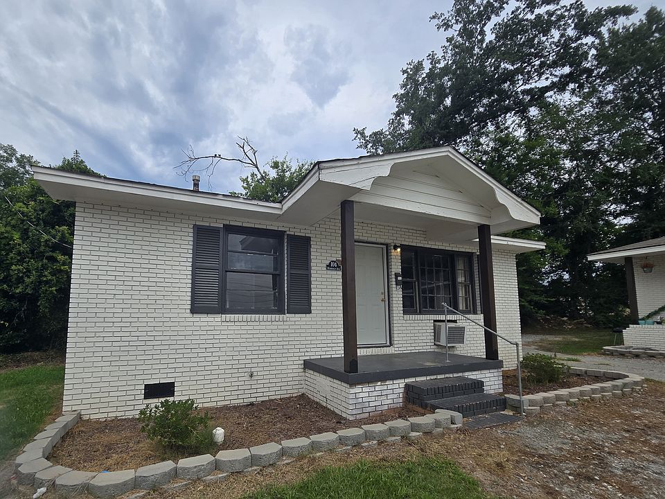 1st image of 104 Merriman Ave