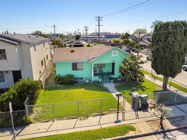 8740 Grape St, Los Angeles, CA 90002