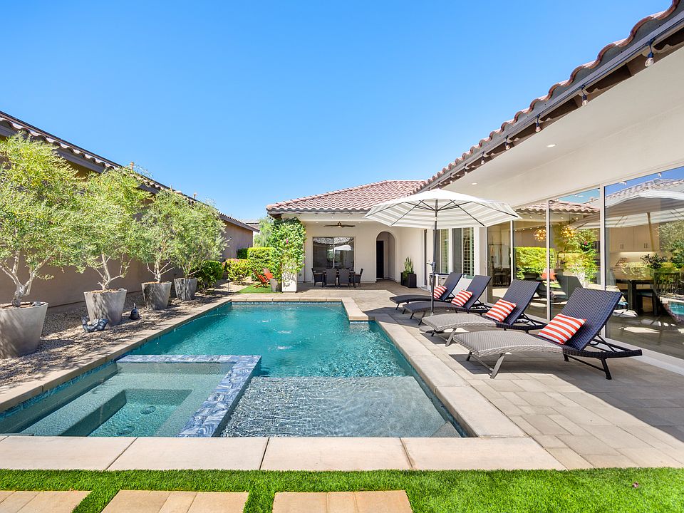 Private pool and spa