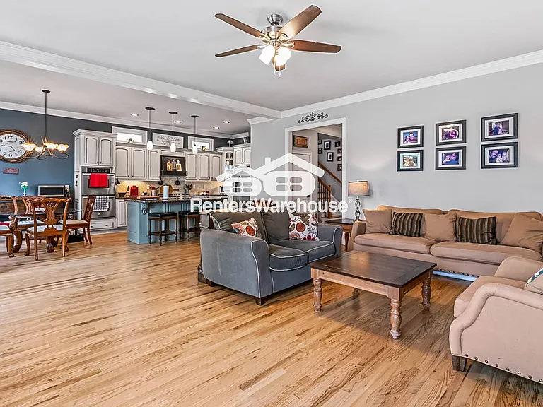 1952 Lois Pointe SE — Photo 7