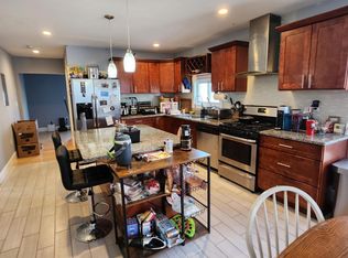 118 4th St #2, Medford, MA 02155
