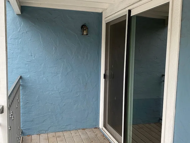Villas At Alamo Heights — Photo 22
