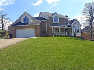 811 Island View Dr, Parkersburg, WV 26101