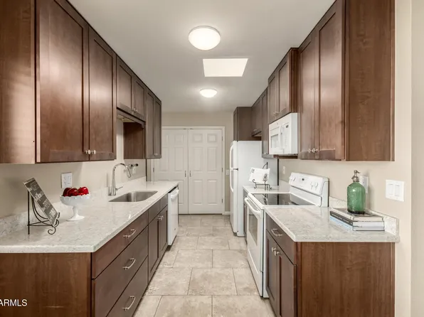 17015 N PINION Lane, Sun City, AZ 85373