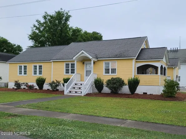 489 E Water Street, Belhaven, NC 27810