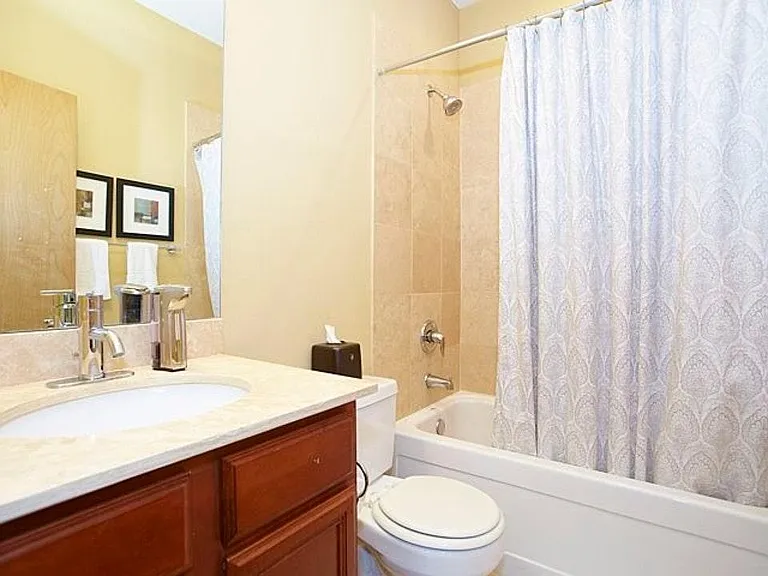 2342 W North Ave #201 — Photo 19