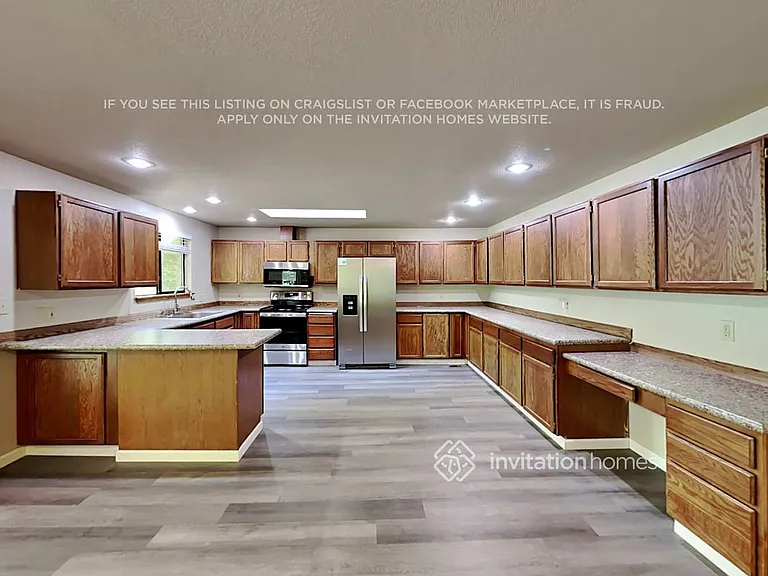 3308 Saint Andrews Ct NE — Photo 9
