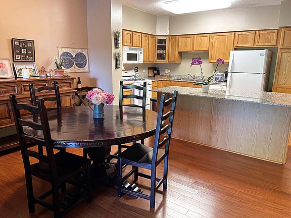4th image of 1479 N Milwaukee Ave APT 203