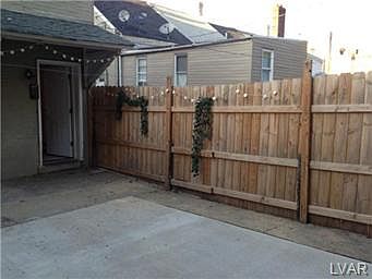 3rd image of 444 W Gordon St