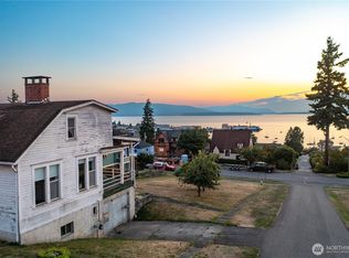 917 13th St, Bellingham, WA 98225