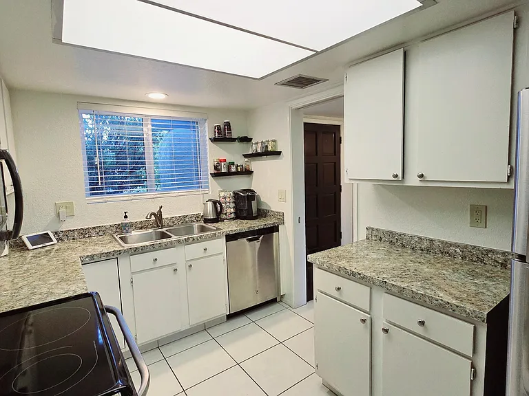 3478 N Richland Dr — Photo 11
