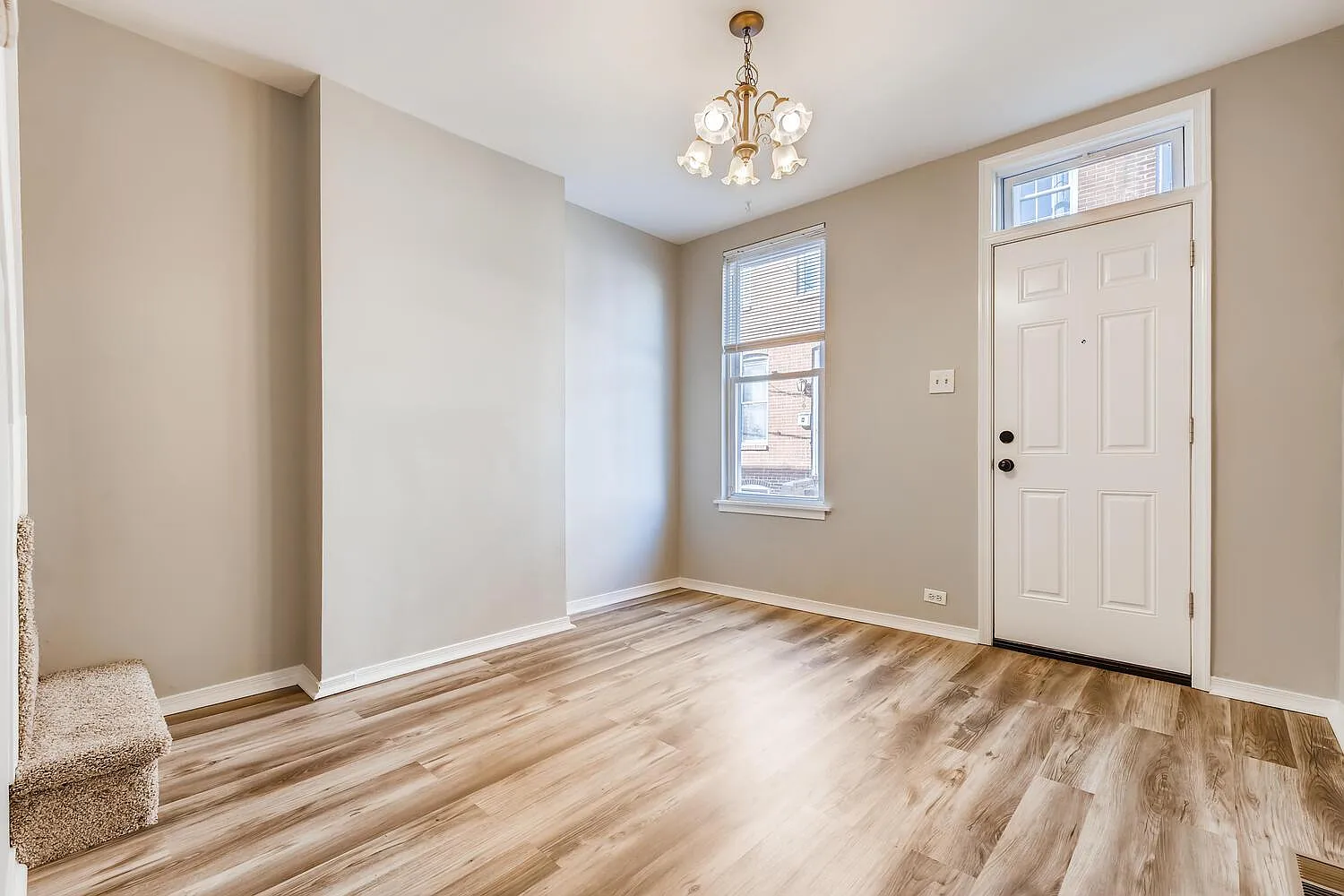 1 bed, 700 sqft, $1,800 — Photo 3
