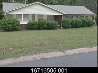 7632 Shadowcrest Dr, Charlotte, NC 28217