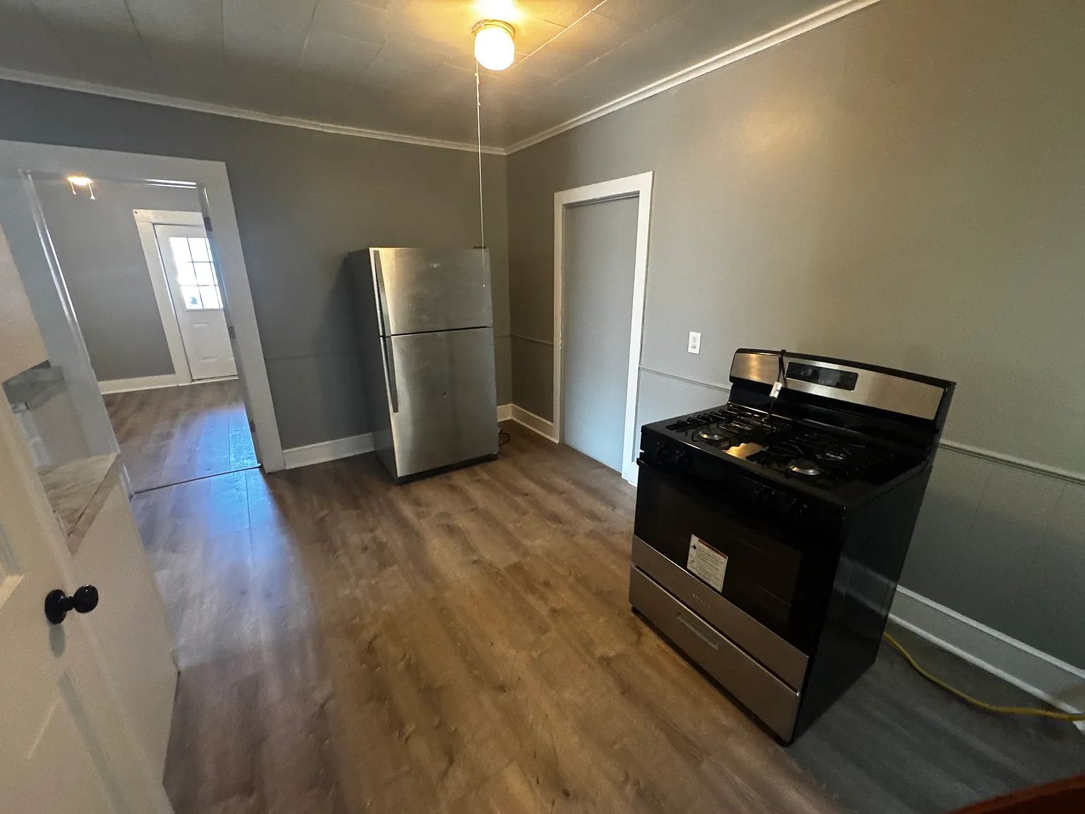 2 bed, $2,100 — Photo 1