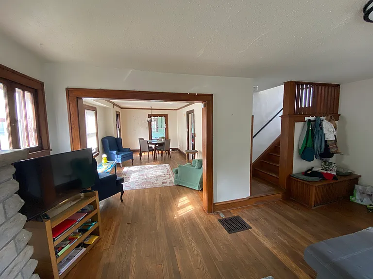 3914 Genessee St — Photo 5