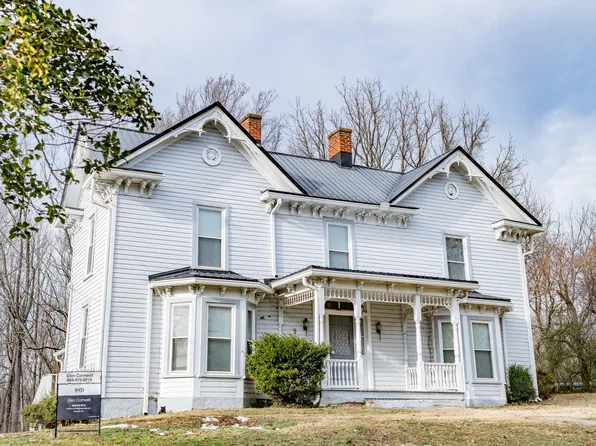 9 Ridge St, Chatham, VA 24531