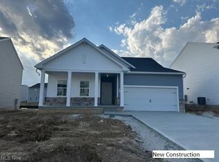 371 Golden Apple Dr, Louisville, OH 44641