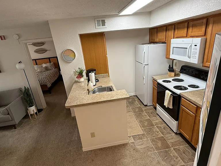 River Park Apartments — Photo 51