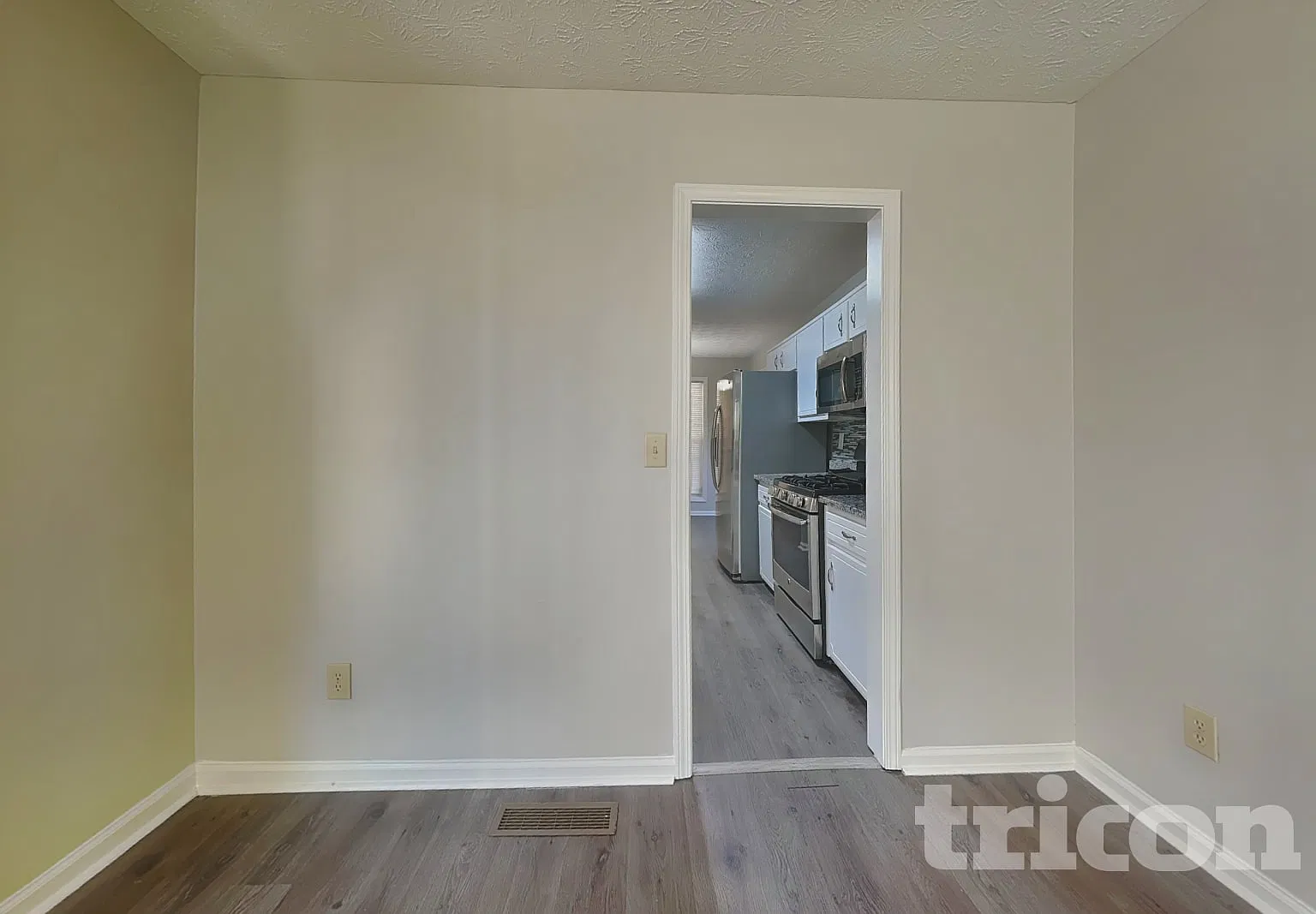 12009 Harbour Town Pkwy Fayetteville GA — Photo 4