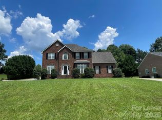 5650 Berry Ridge Dr, Harrisburg, NC 28075