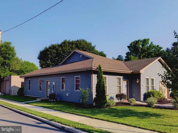 500 Brumbaugh Ave, Chambersburg, PA 17201