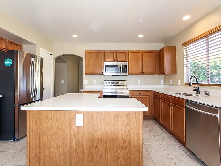 12649 W Shaw Butte Dr — Photo 6