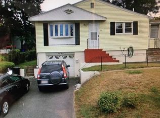 63 Oakside Ave, Methuen, MA 01844