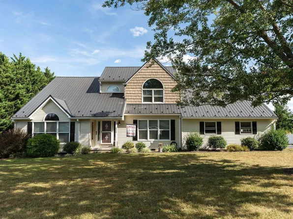 2926 Lee Jackson Hwy, Staunton, VA 24401