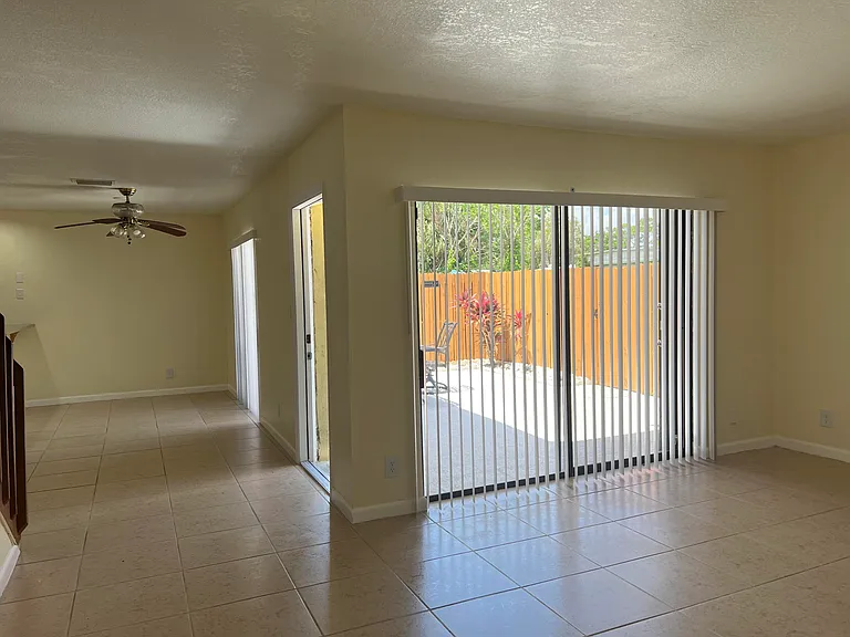 4663 Cherry Rd #155 — Photo 4