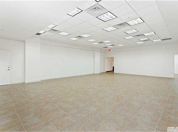 5th image of 13617 39th Ave