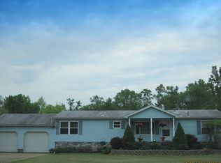 60 Hannah Place Rd, Belpre, OH 45714