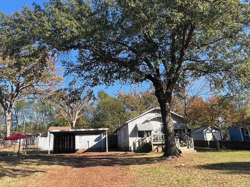 1st image of 1824 Gish Ln