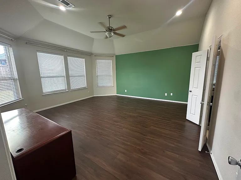 2642 Calmwood Dr — Photo 25