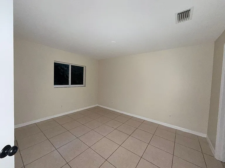 4538 Golfview Blvd — Photo 8