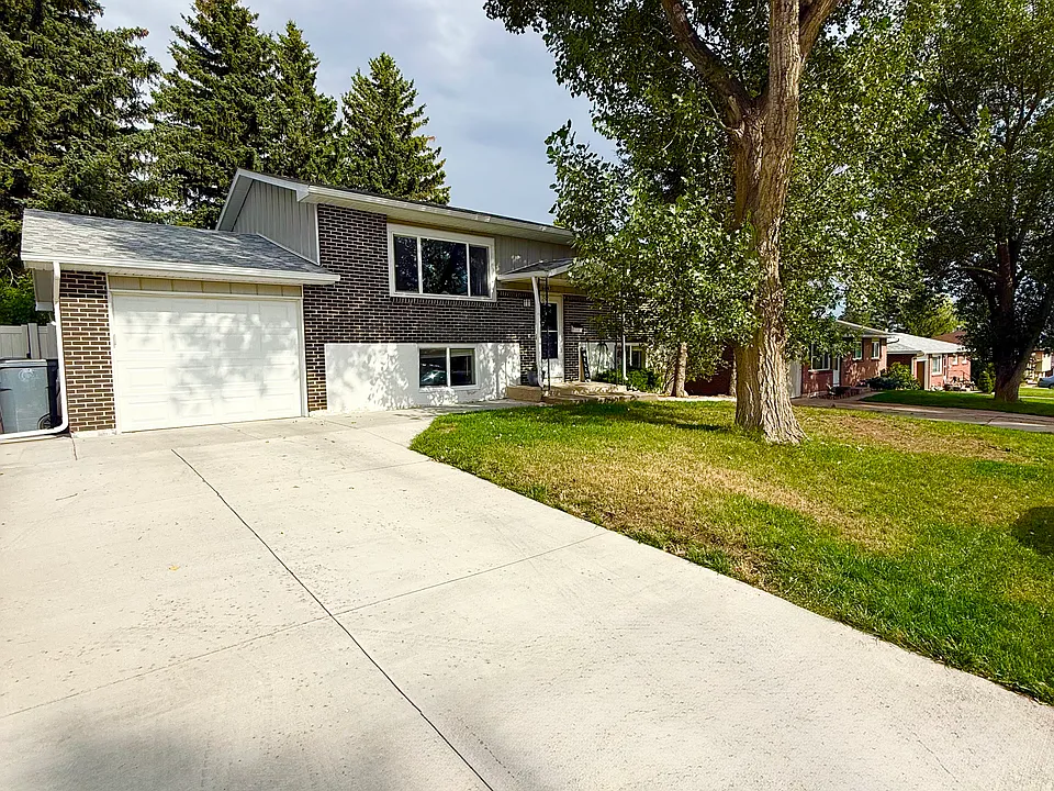 6147 Kevin Ave