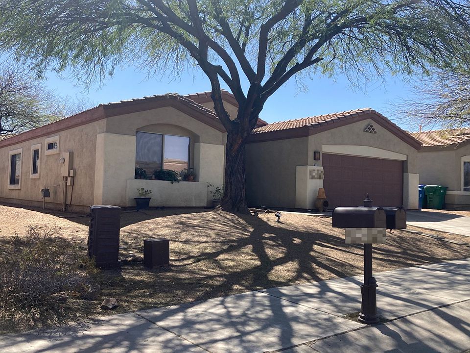 2nd image of 228 E Placita Nubes Blancas