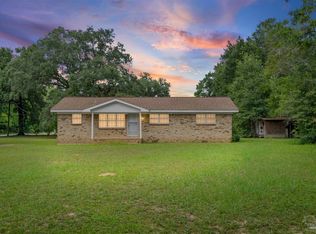 5402 Douglas St, Milton, FL 32570